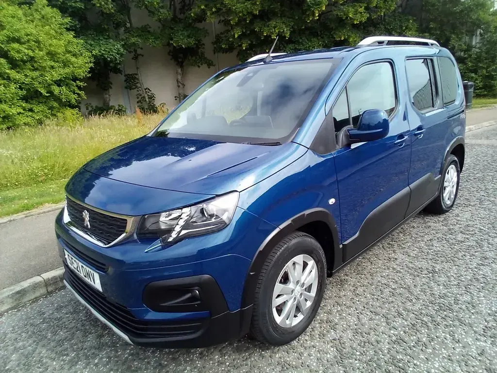 Used Peugeot Rifter Allure 2021 Blue MPV
