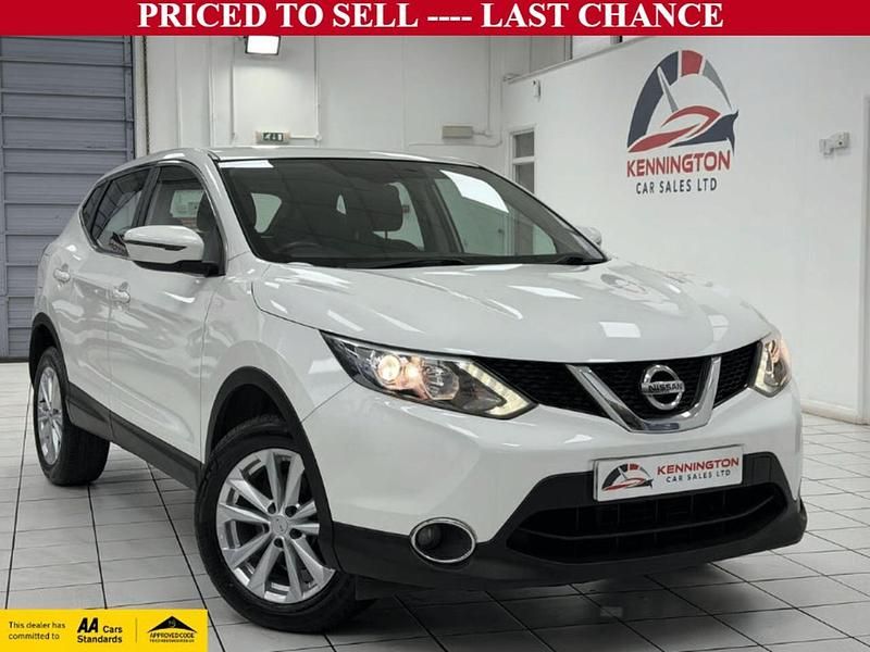 Used Nissan Qashqai Acenta 110 HP (80 kW) 2016 White SUV
