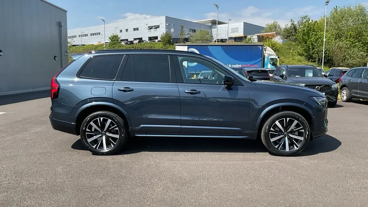 Used Volvo XC90 Plus 2026 Blue SUV