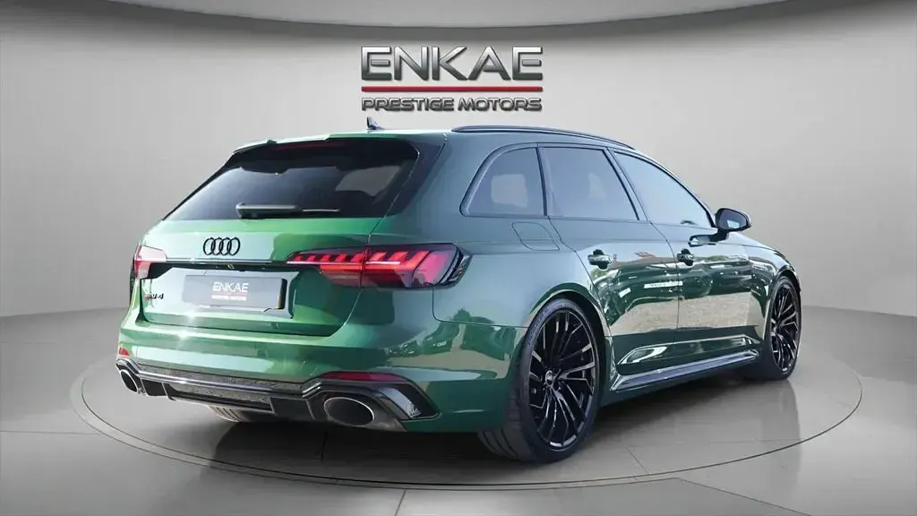 Used Audi RS4 Design 450 HP (330 kW) 2022 Green Estate