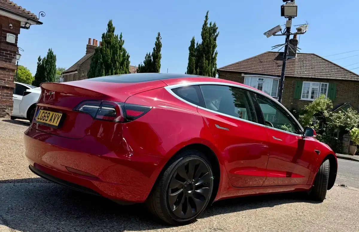 Used Tesla Model 3 Standard Range 239 kW (325 HP) 2019 Red Sedan