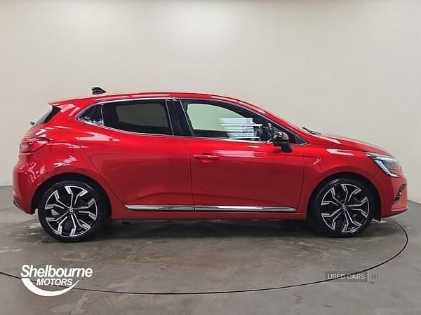 Used Renault Clio V Techno 2023 Red Hatchback