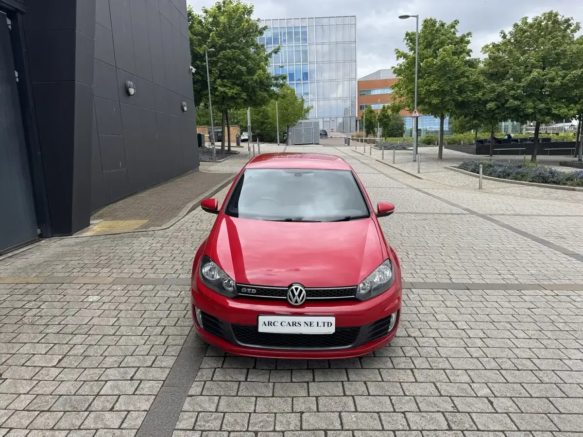 Used VW Golf VII GTD 170 HP (125 kW) 2012 Red Hatchback