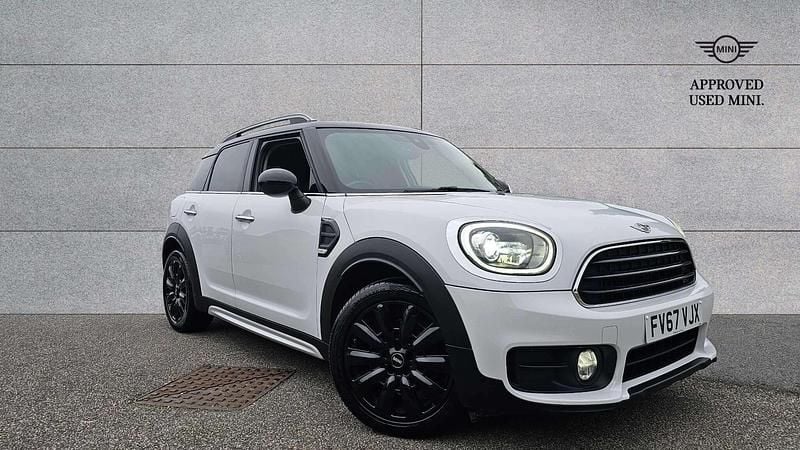 White Used 2017 Mini Cooper Countryman SUV | £13,250 (Fair price) - Image 1/4