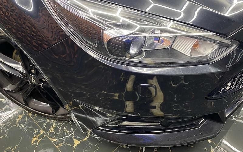 Used Ford Focus ST 185 HP (136 kW) 2016 Black Hatchback