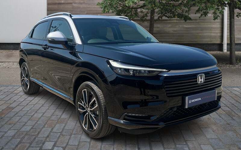 Used 2025 Honda HR-V Advance SUV | £31,495 - Image 1/4