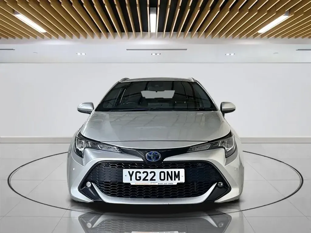 Usado Toyota Corolla 122 CV (89 kW) 2022 Plateado Familiar