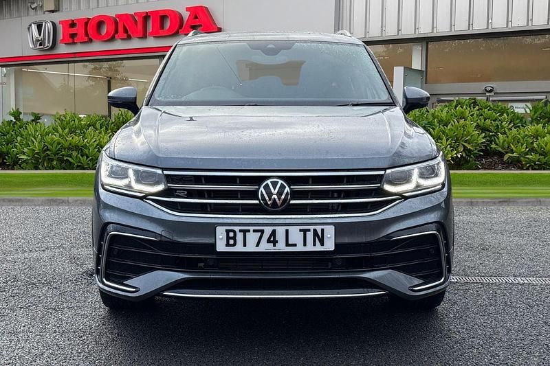Used VW Tiguan Allspace R-line 150 HP (110 kW) 2024 Grey SUV