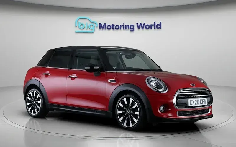 Usado Mini Cooper Exclusive 136 HP (100 kW) 2020 Vermelho Citadino