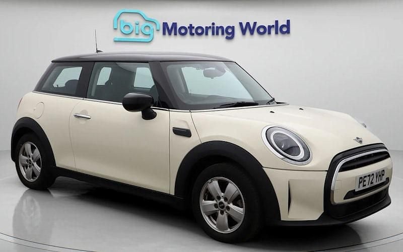 Usado Mini Cooper Classic 136 HP (100 kW) 2022 Citadino