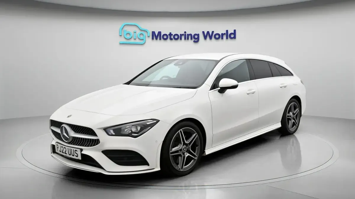 Used Mercedes CLA220 Shooting Brake AMG line 190 HP (139 kW) 2022 White Estate