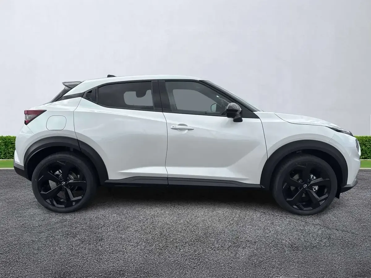 New Nissan Juke N-Connecta 114 HP (83 kW) 2026 White SUV