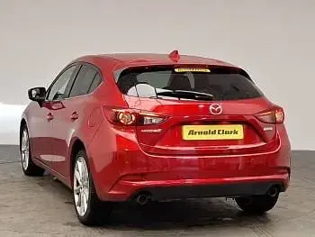 Used Mazda 3 Inclusive 120 HP (88 kW) 2017 Red Hatchback