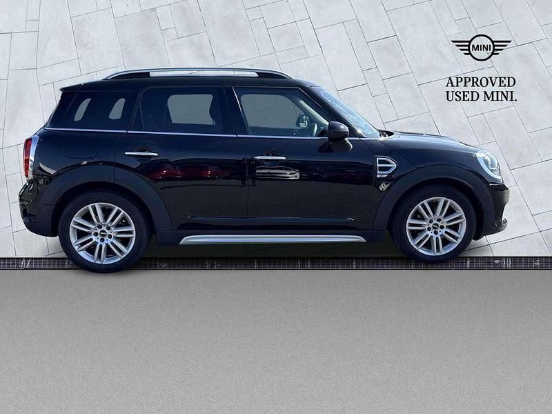 Used Mini Cooper D Countryman Exclusive 148 HP (108 kW) 2019 Black SUV