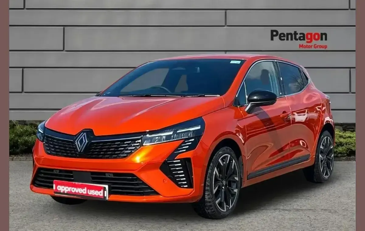 New Renault Clio Techno 88 HP (64 kW) 2026 Orange Hatchback