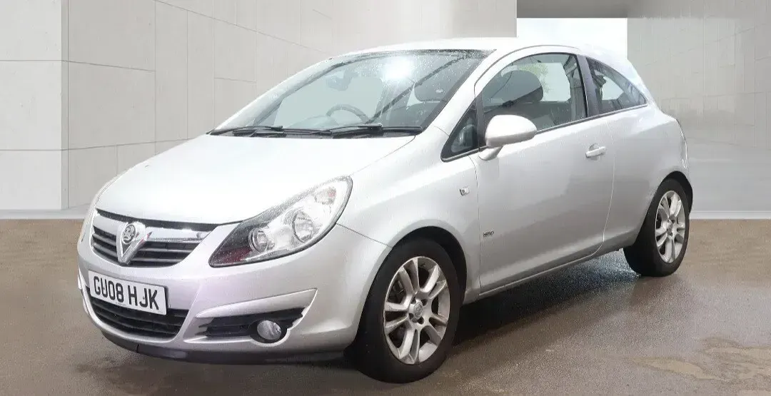 Used Vauxhall Corsa 89 HP (65 kW) 2008 Silver Hatchback
