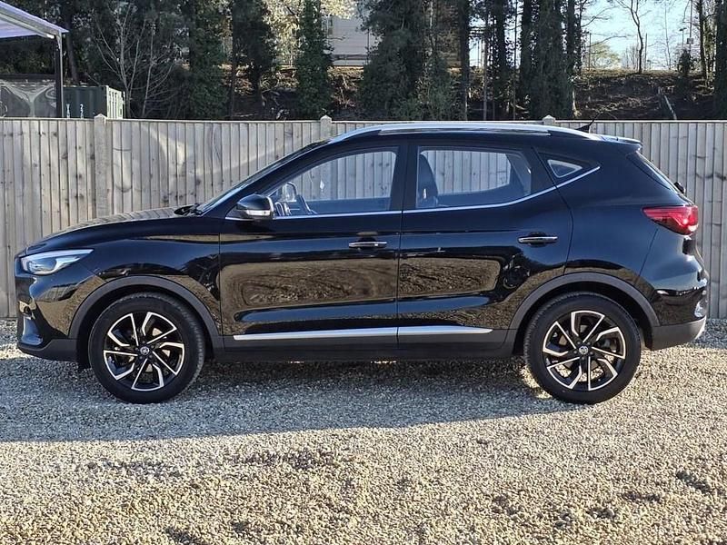 Usado MG ZS Exclusive 111 HP (81 kW) 2022 Preto SUV