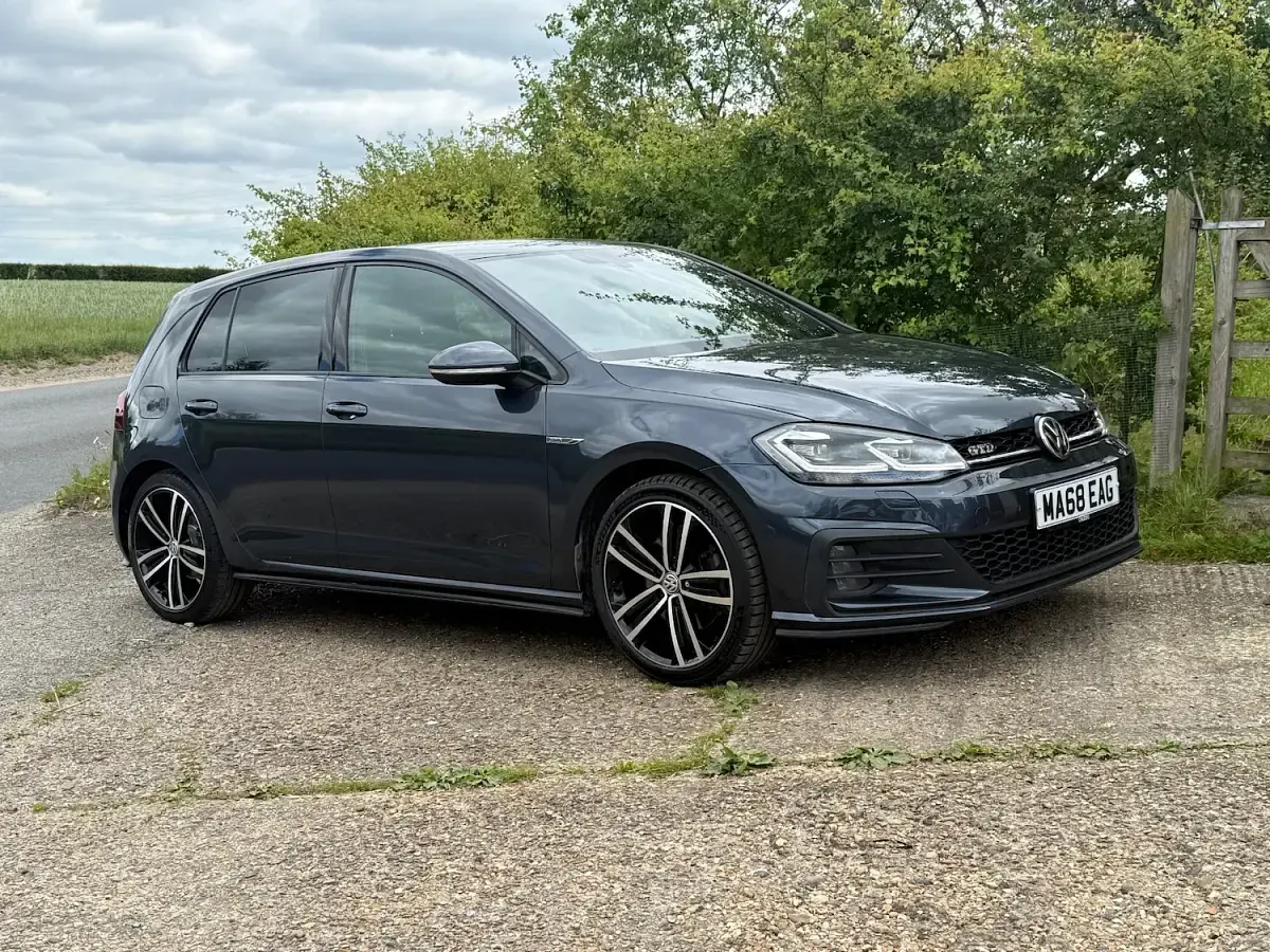 Used VW Golf VII GTD 184 HP (135 kW) 2018 Issac blue Hatchback