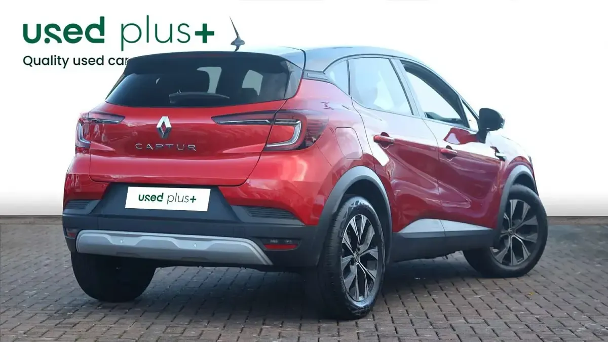 Used Renault Captur LIMITED 2022 Red/black SUV