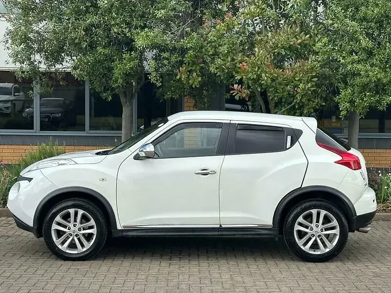 Used Nissan Juke Acenta Premium 110 HP (80 kW) 2012 White SUV