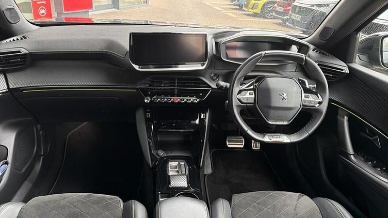 Used Peugeot 2008 Premium 129 HP (94 kW) 2022 Black SUV