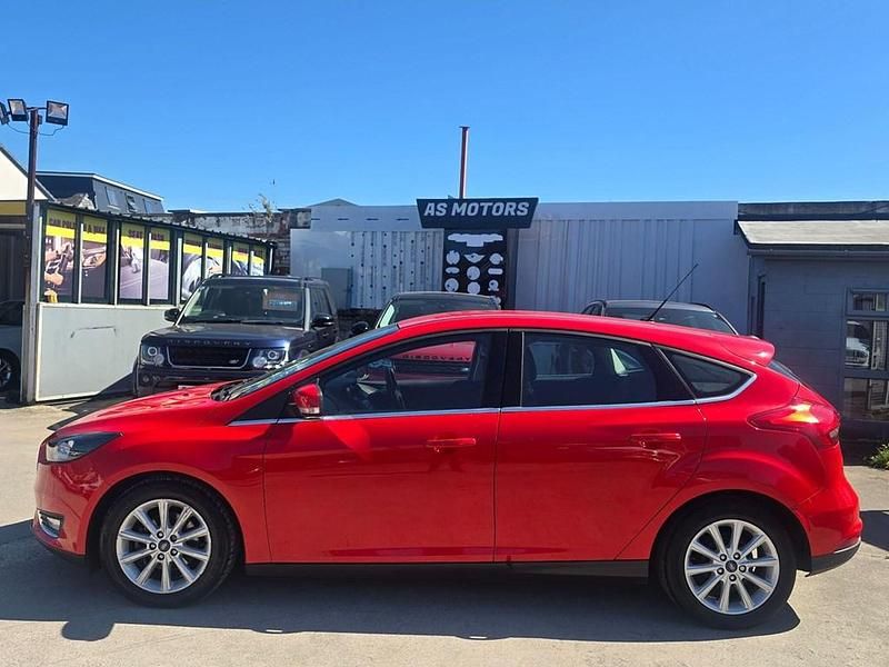 Usado Ford Focus Titanium 2016 Vermelho Citadino