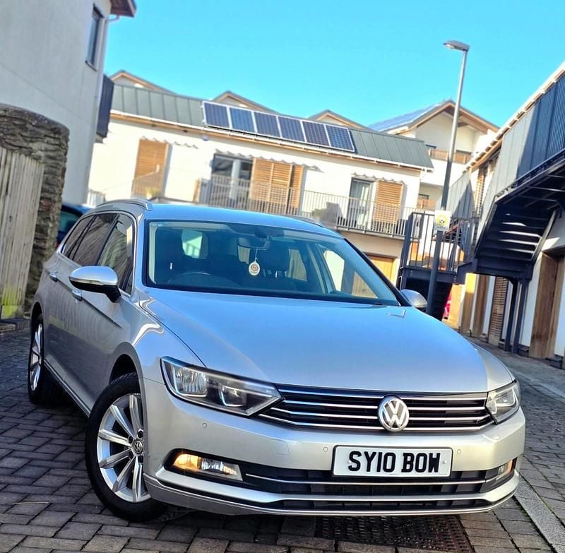 Silver Used 2016 VW Passat Business Estate | £4,995 (Fair price) - Image 1/4