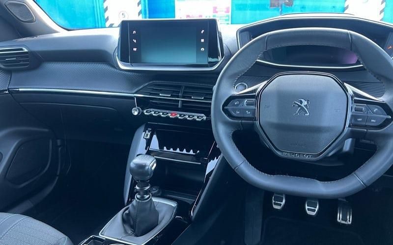 Used Peugeot 2008 Allure+ 101 HP (74 kW) 2023 Grey SUV