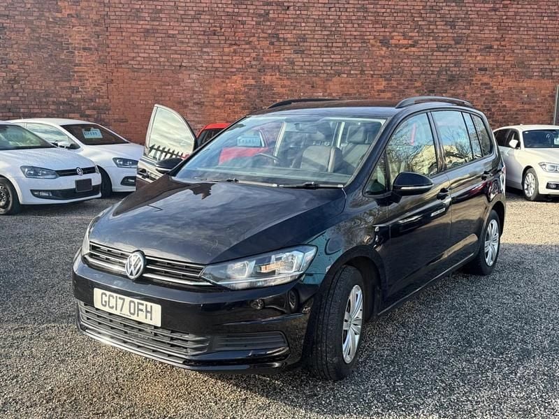 Used VW Touran S 115 HP (84 kW) 2017 Black MPV