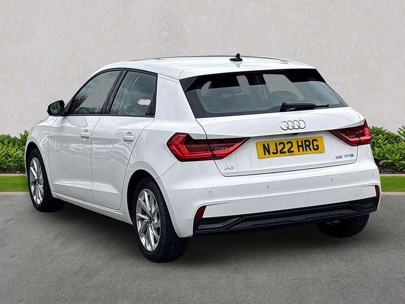 Used Audi A1 Sport 94 HP (69 kW) 2022 White SUV