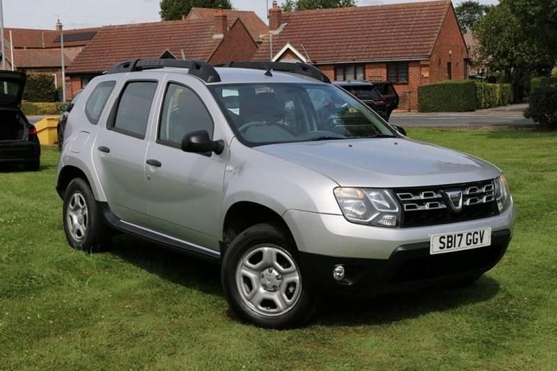 Silver Used 2017 Dacia Duster Ambiance SUV | £5,995 (Good price) - Image 1/1