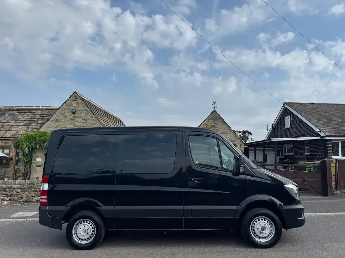 Used Mercedes Sprinter 112 HP (82 kW) 2018 Black Van