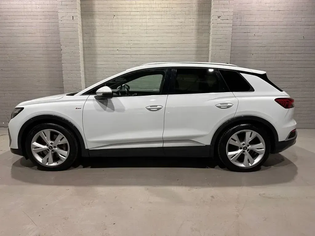 Second-hand Audi Q4 e-tron S-Line 150 kW (204 CP) 2021 Alb SUV