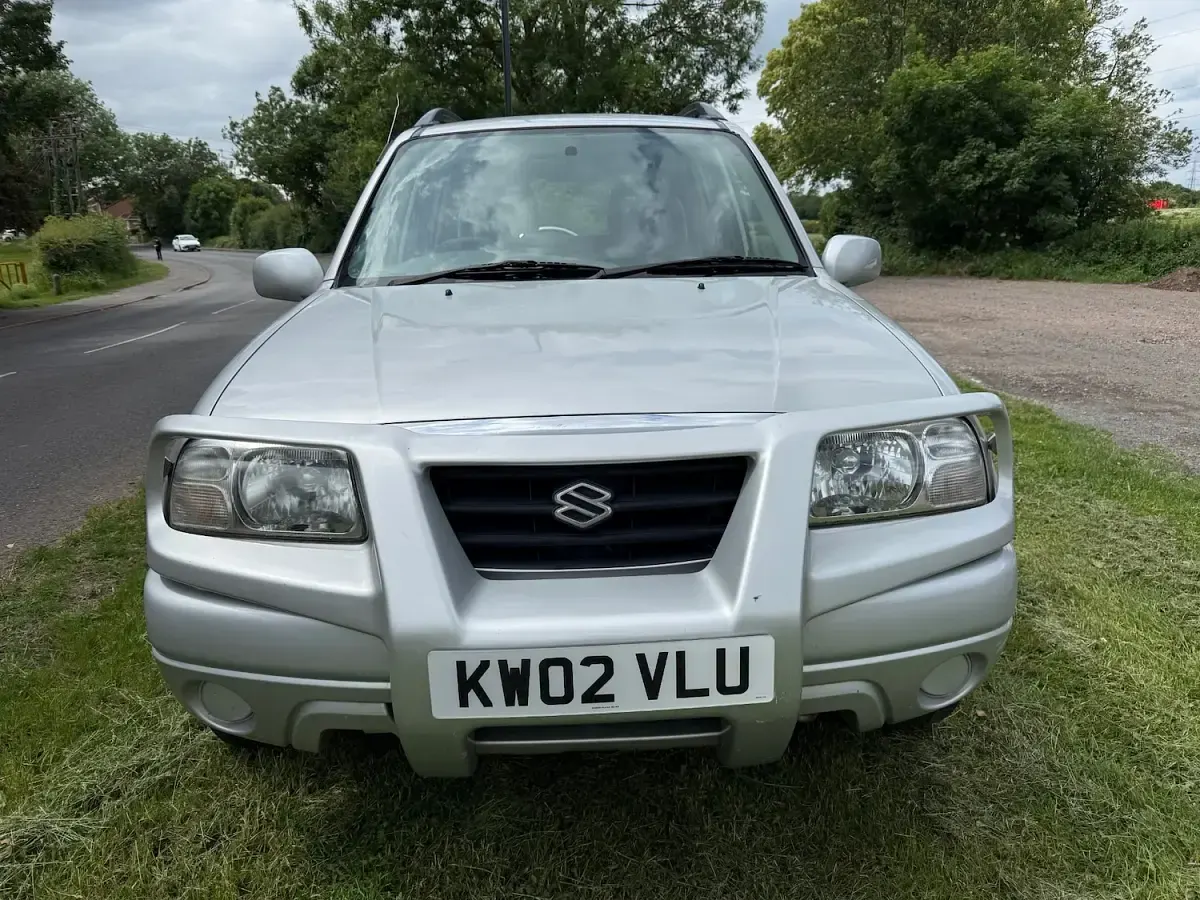 Used Suzuki Grand Vitara 128 HP (94 kW) 2002 Silver Estate