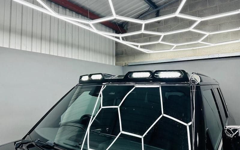 Used Land Rover Defender HSE Dynamic 300 HP (220 kW) 2024 Estate