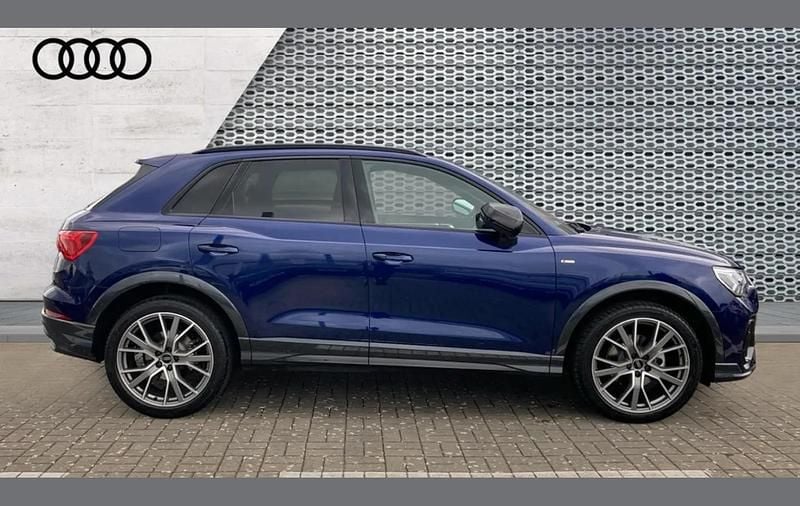 Ny Audi Q3 Black Edition 150 HK (110 kW) 2025 Blå SUV