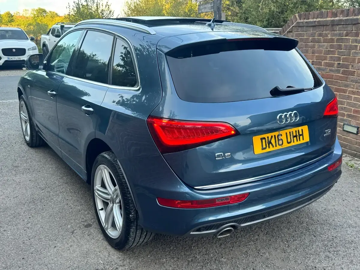 Used Audi Q5 S-line plus 190 HP (139 kW) 2016 Blue SUV