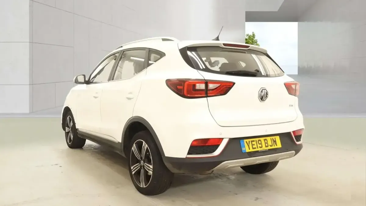 Used MG ZS 106 HP (77 kW) 2019 White SUV