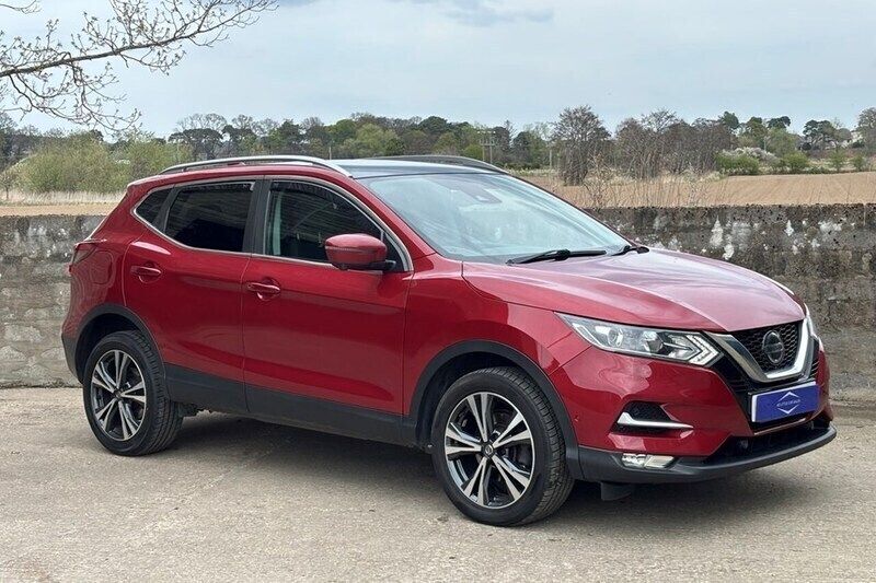 Black Used 2018 Nissan Qashqai S SUV | £10,495 (Fair price) - Image 1/1