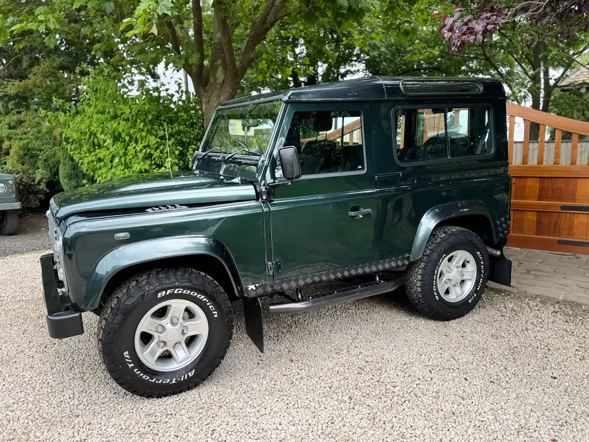 Used Land Rover Defender 2010 Green Estate