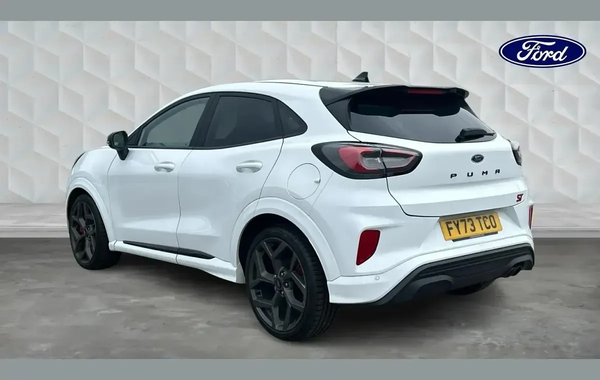 Używany Ford Puma ST 200 KM (147 kW) 2023 Biały SUV