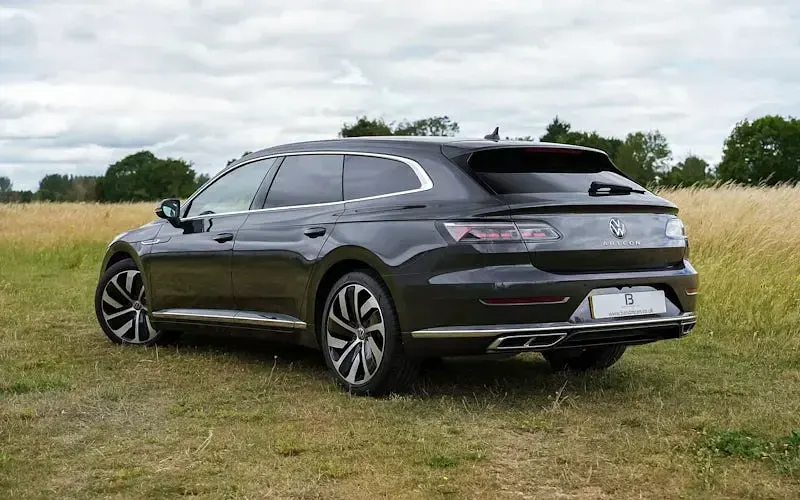 Used VW Arteon R-line 190 HP (139 kW) 2024 Estate