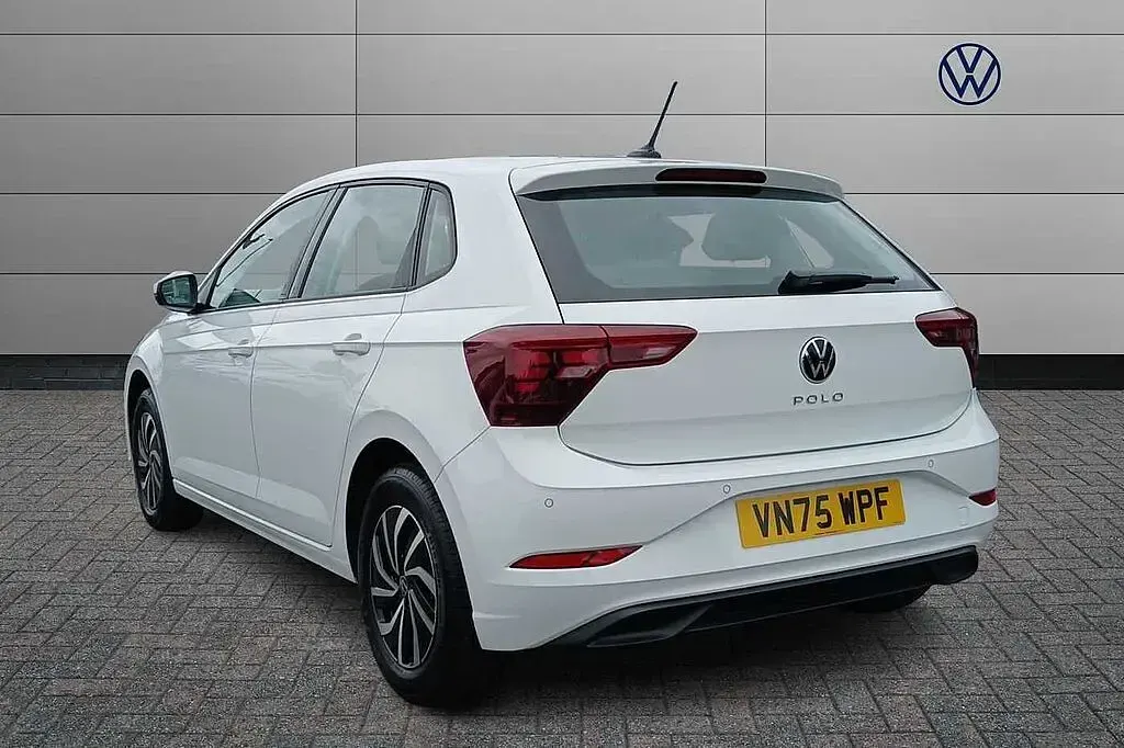 Used VW Polo Life 95 HP (69 kW) 2026 White Hatchback