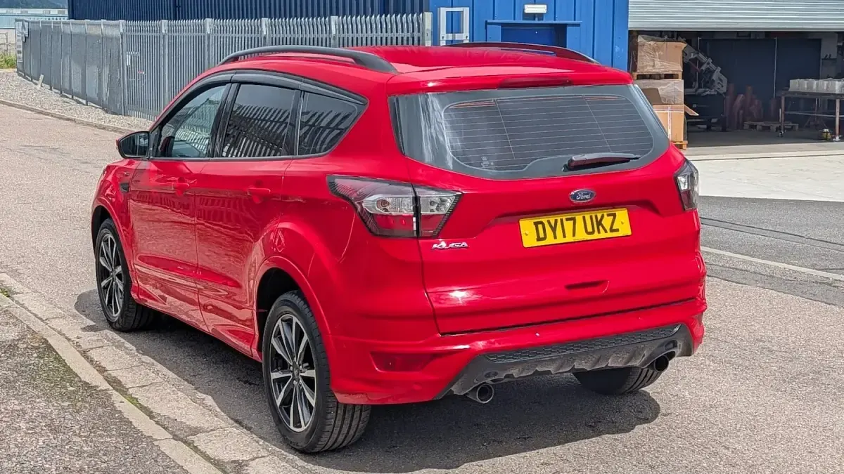 Used Ford Kuga ST-Line 120 HP (88 kW) 2017 Red SUV