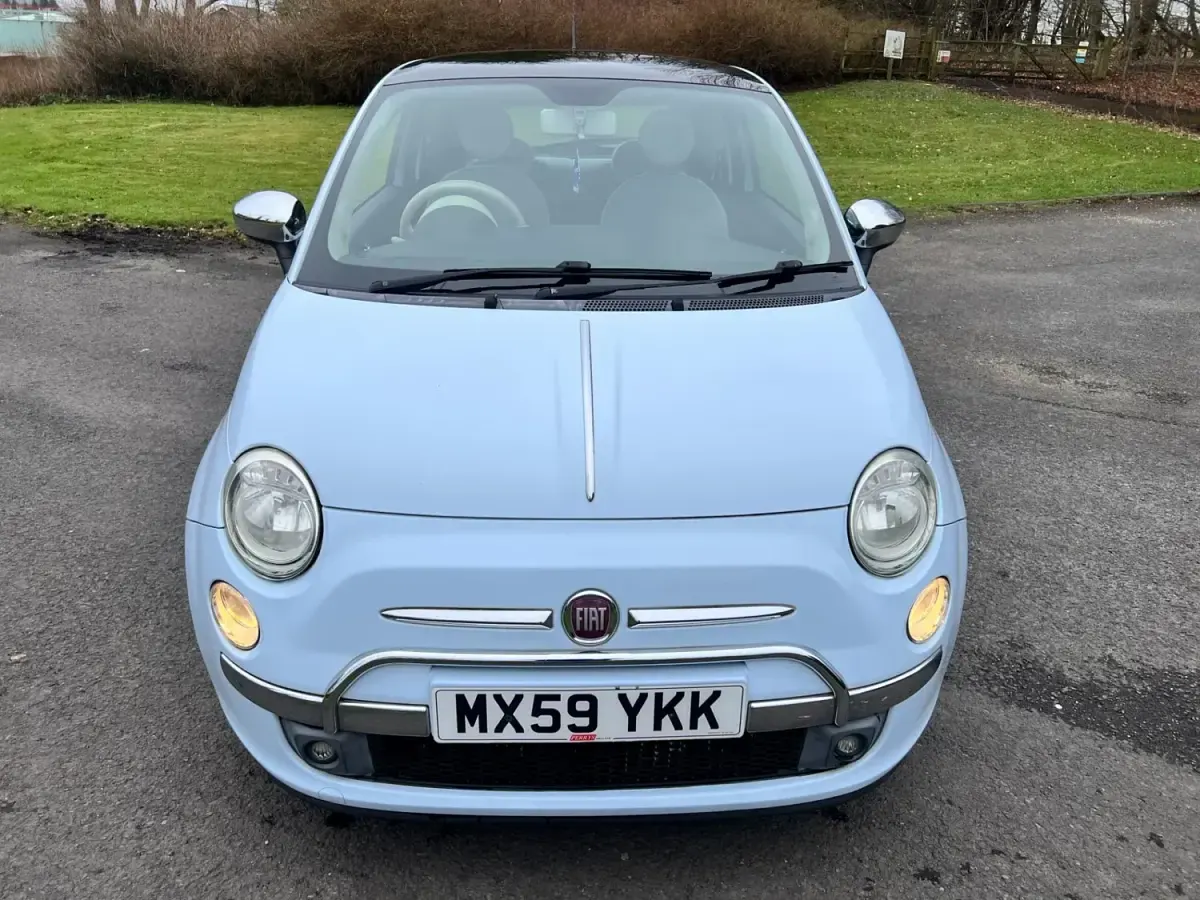Second-hand Fiat 500 Lounge 69 CP (50 kW) 2009 Albastru Cabrio