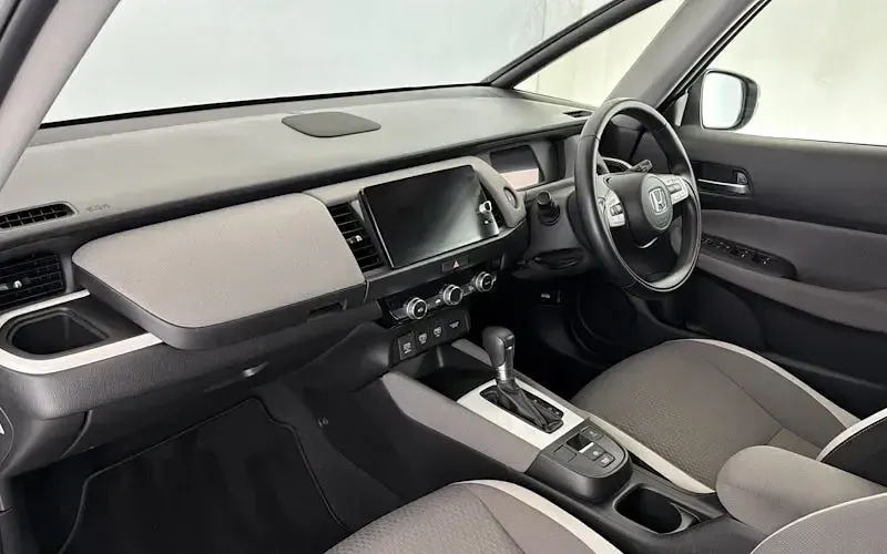 Used Honda Jazz Hybrid 109 HP (80 kW) 2023 Sunlight Hatchback