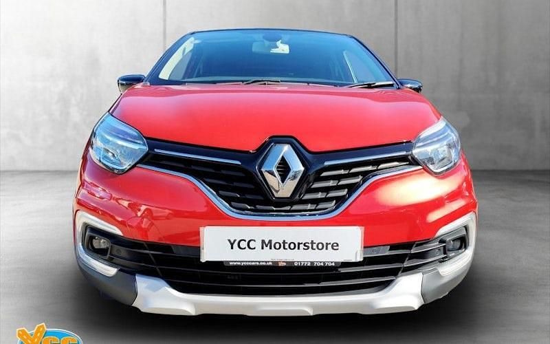 Second-hand Renault Captur GT-Line 90 CP (66 kW) 2019 Roșu SUV