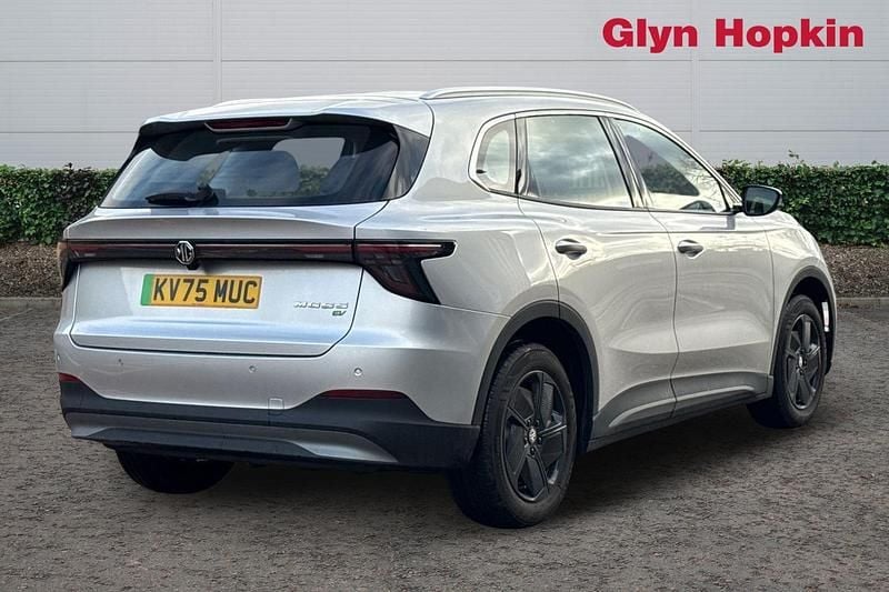 New MG MG5 EV SE 114 kW (156 HP) 2025 Silver Estate