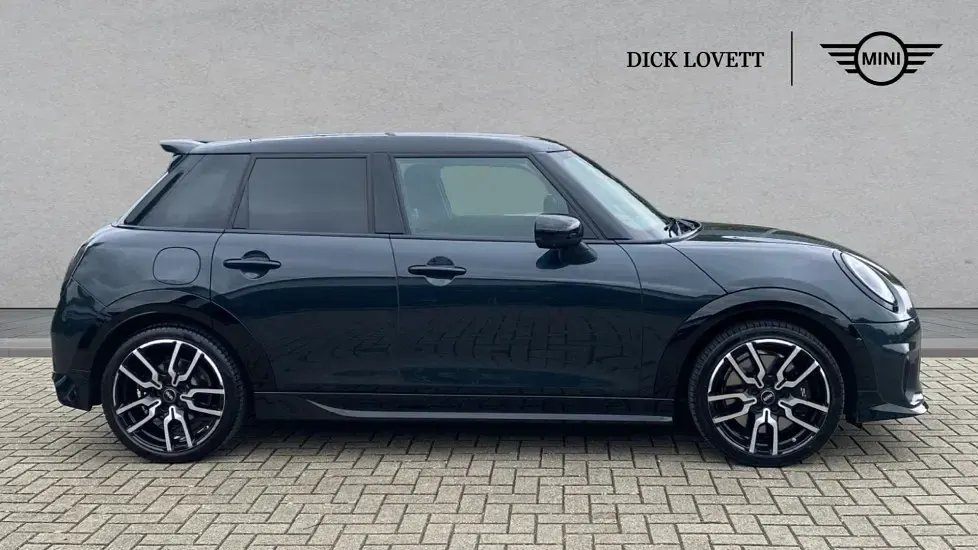 Used Mini Cooper Hatch 113 kW (154 HP) 2025 Grey Hatchback