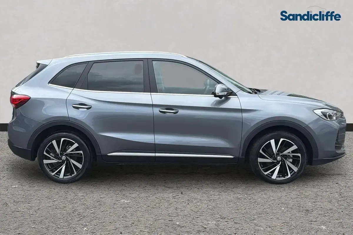 Used MG ZS Trophy 196 HP (144 kW) 2024 Metallic  hampstead grey SUV